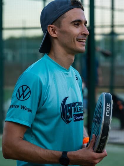 Евгений Николаев